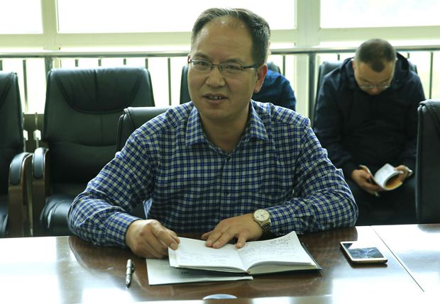 ea5d3cfd50b54755939fbfe70a3d7f0e.jpg 教师节李院长_副本.jpg